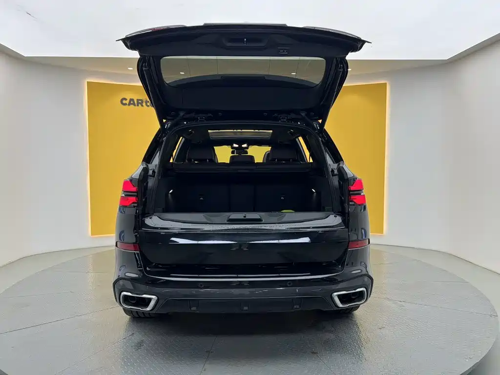 BMW X5 — миниатюра 13