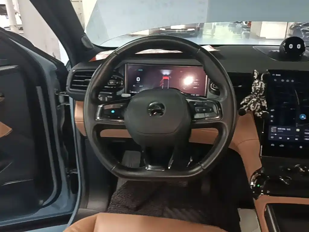 NIO ES6 — миниатюра 11