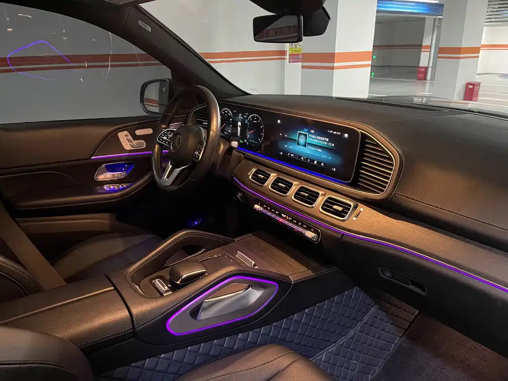 Mercedes-Benz GLS — миниатюра 23