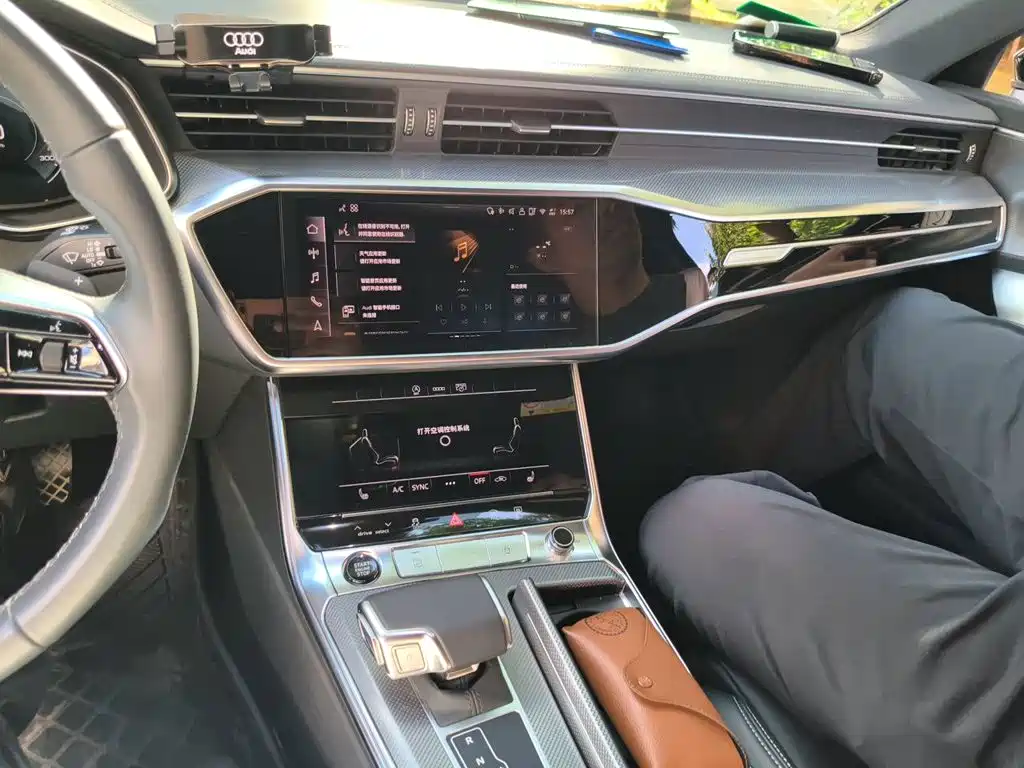 Audi A6L — миниатюра 10