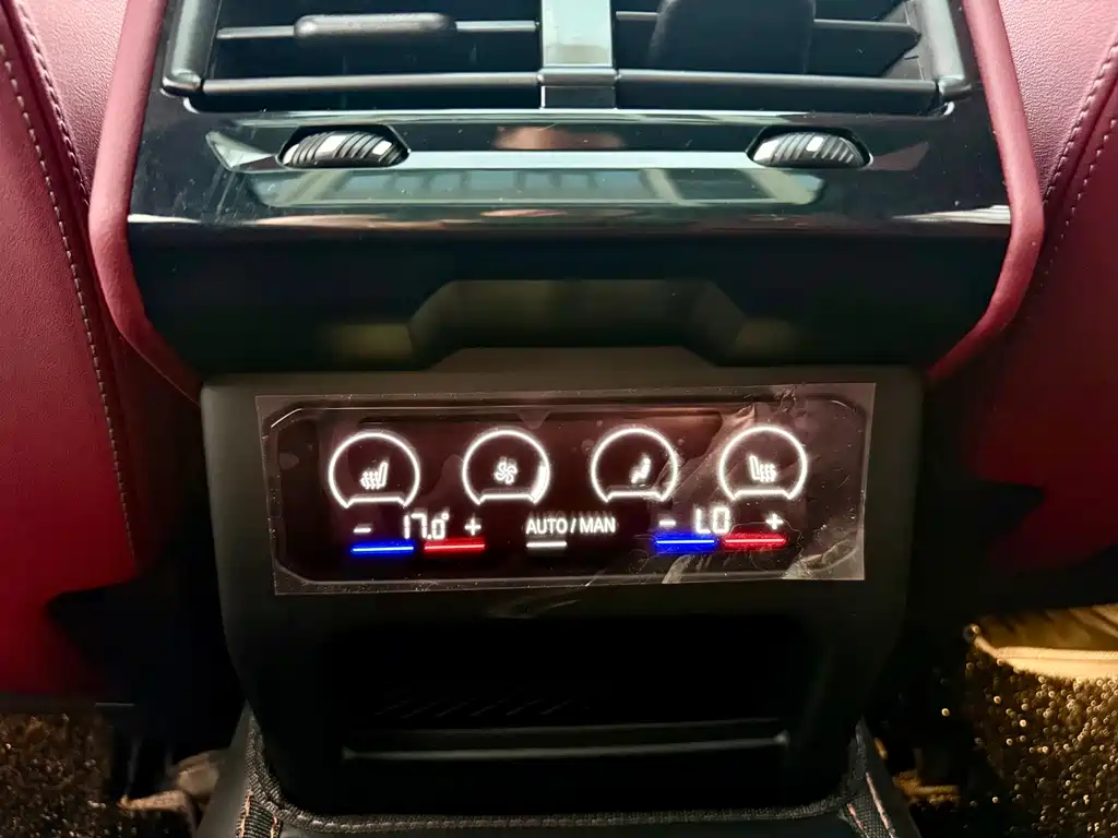 BMW 5 Series — миниатюра 15