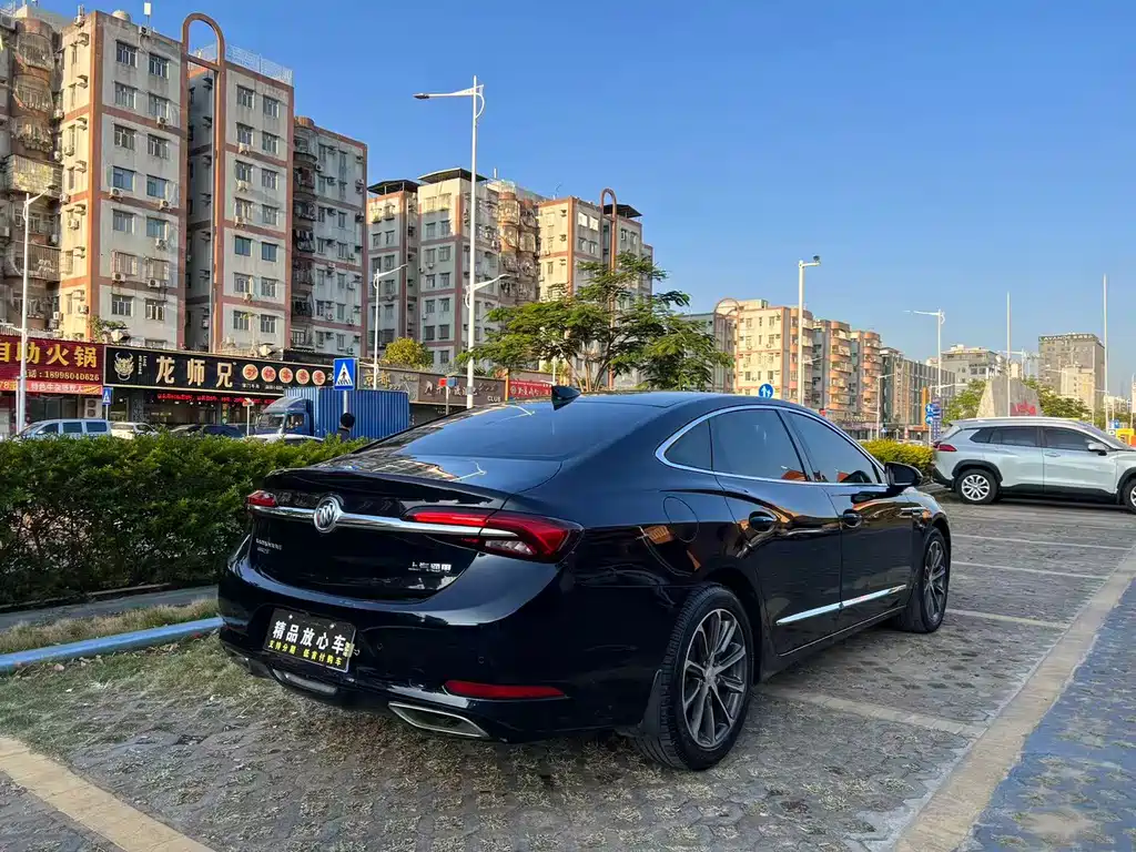 Buick LaCrosse 2020 652T Luxury