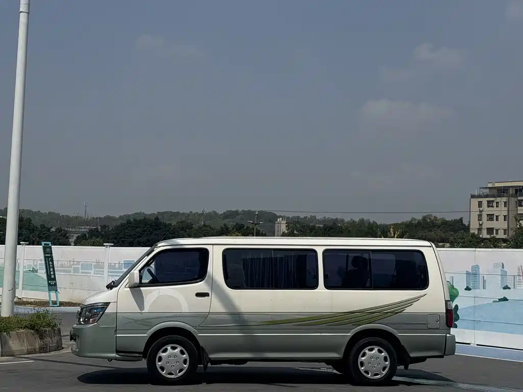 Jinbei Haise 2008 2.4L MT мест
