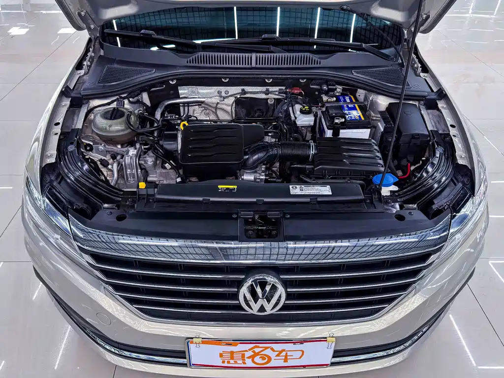 Volkswagen Lavida — миниатюра 5