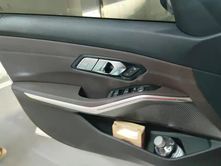 BMW 3 series id 4669478 из Китая 12