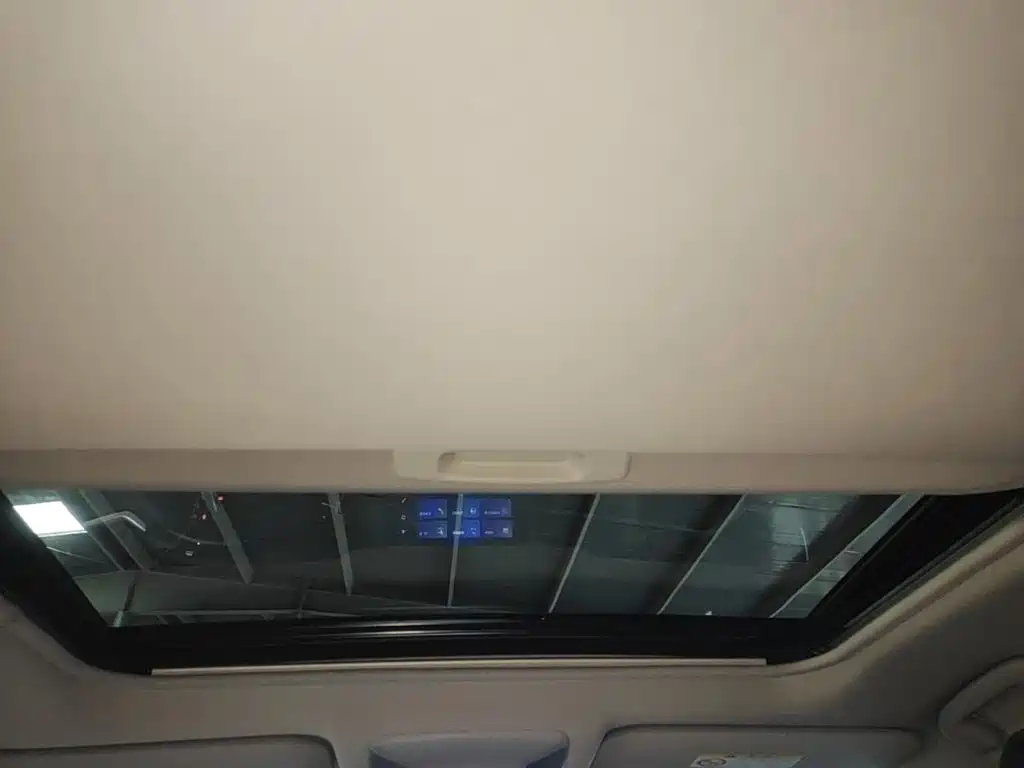 Toyota RAV4 — миниатюра 18