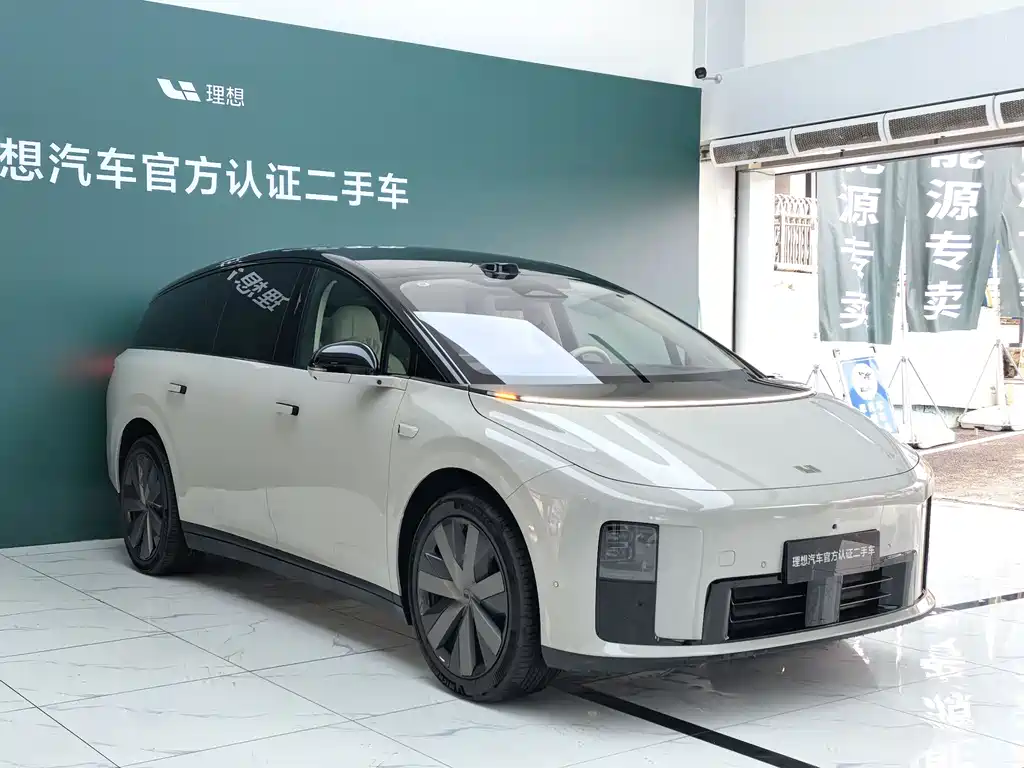 Li Auto i8 2025 Standard