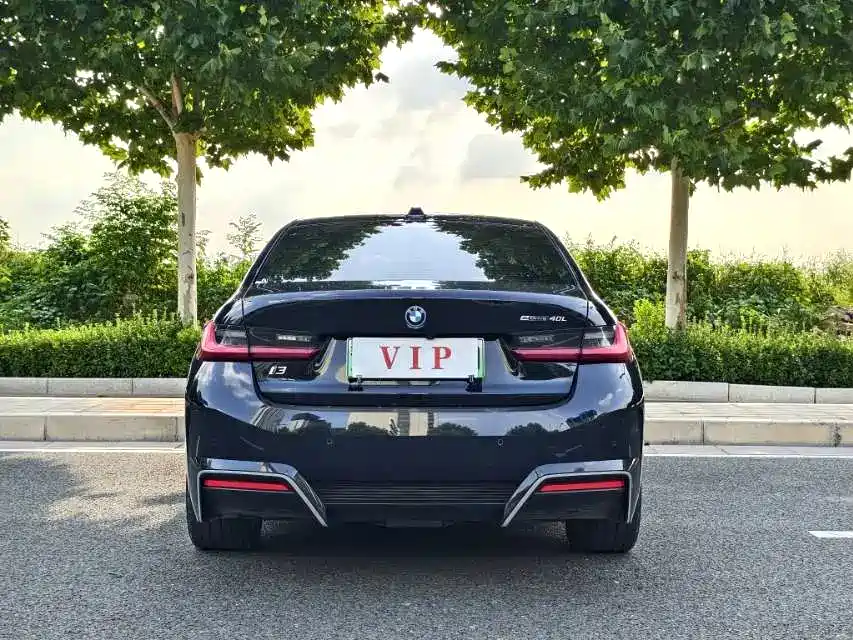 BMW i3 — миниатюра 9
