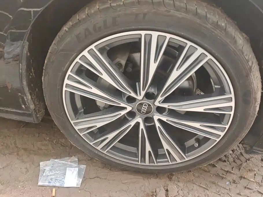 Audi A6L — миниатюра 6