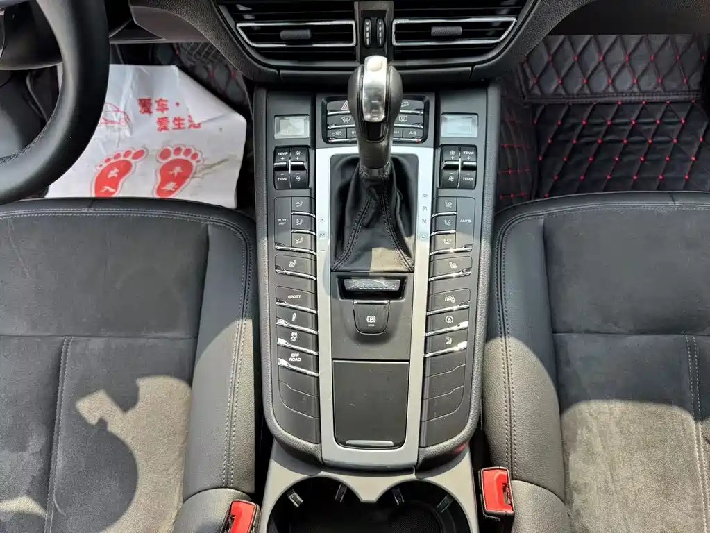 Porsche Macan — миниатюра 31