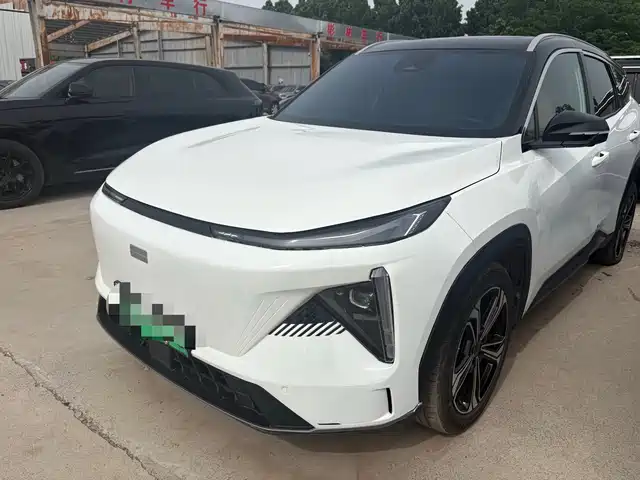 2024 Geely Galaxy L7