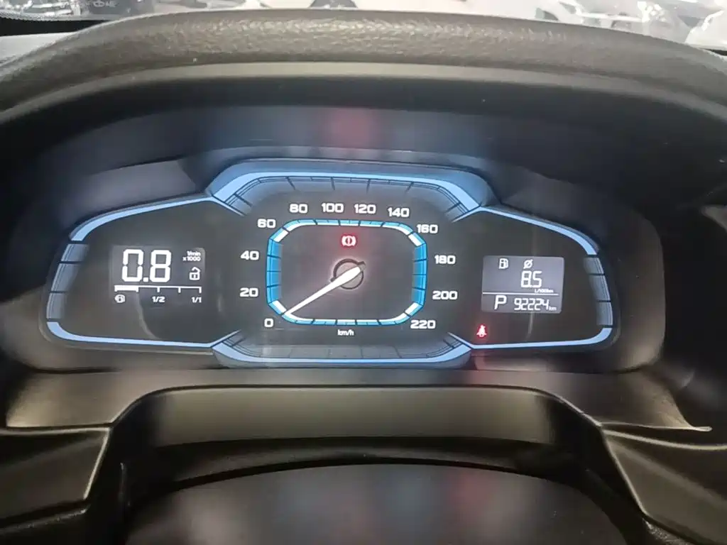 Roewe 360 — миниатюра 12