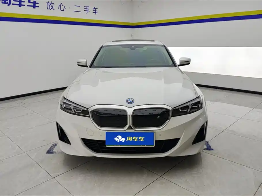 BMW i3 2024 eDrive 35 L