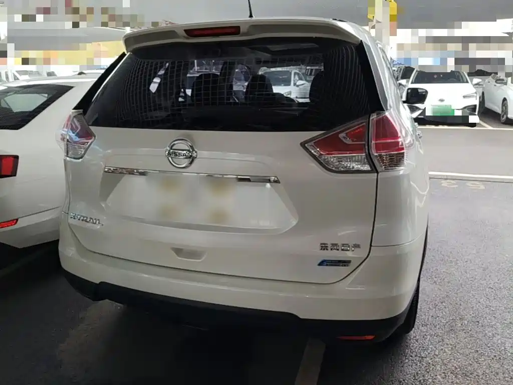 Nissan X-Trail — миниатюра 6