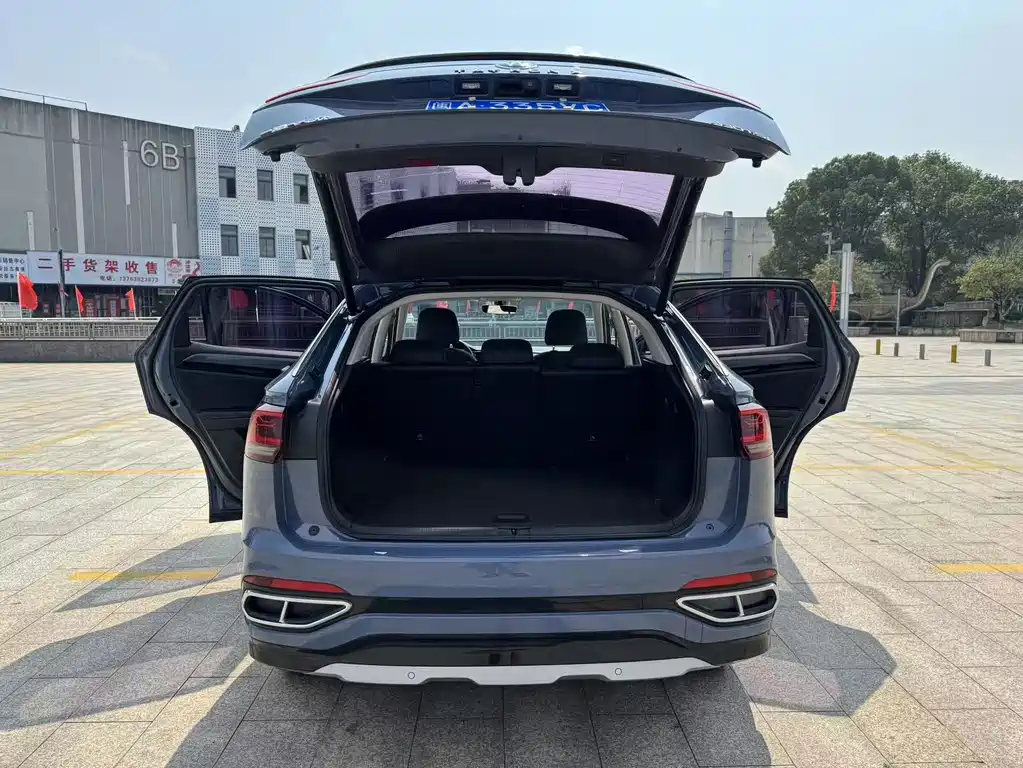 Volkswagen X — миниатюра 18