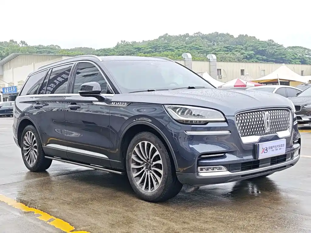 Lincoln Aviator — миниатюра 3
