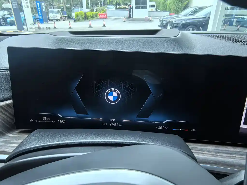 BMW X5 — миниатюра 8
