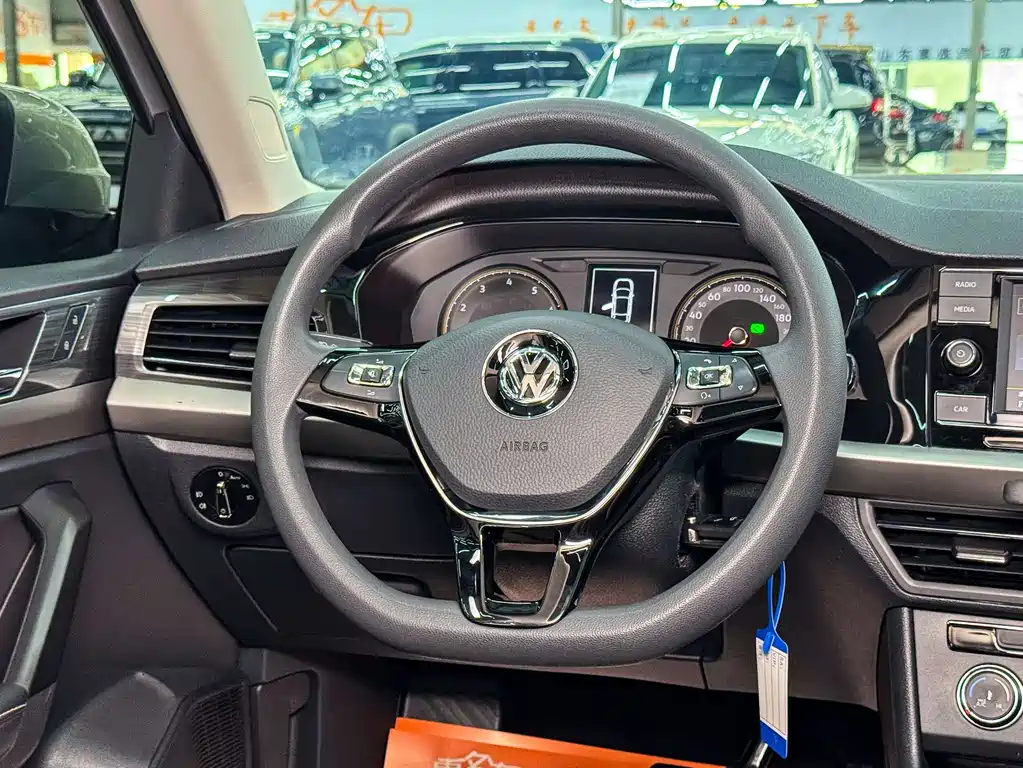 Volkswagen Lavida — миниатюра 13