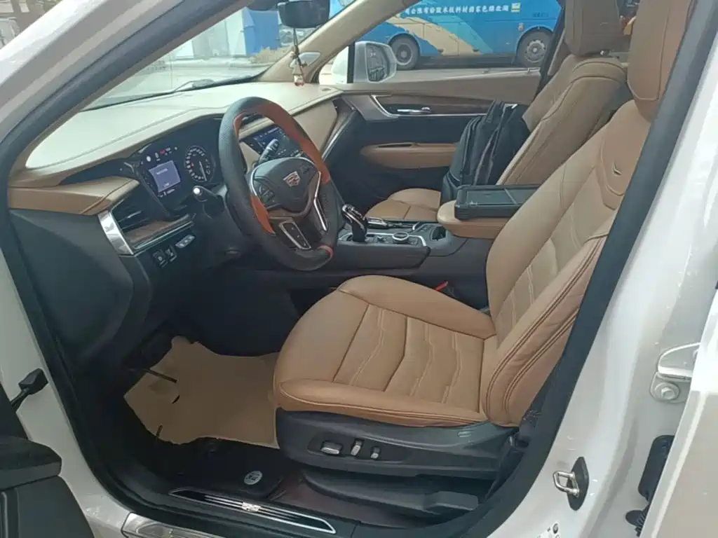 Cadillac XT5 — миниатюра 15