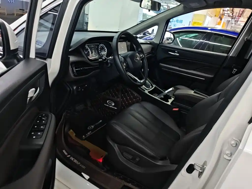 GAC Motor Trumpchi M6 — миниатюра 16