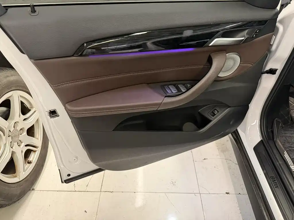 BMW X1 — миниатюра 8