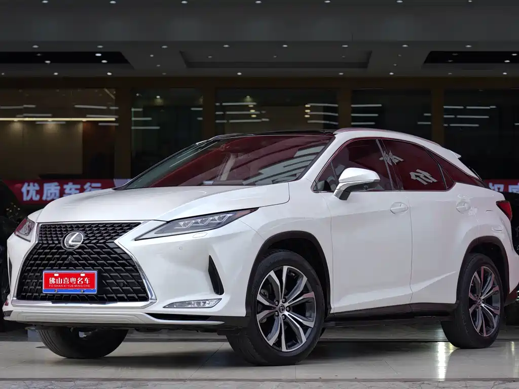 Lexus RX 2021