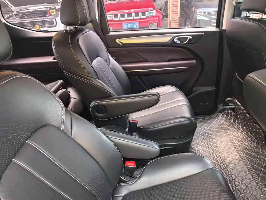 GAC Motor Trumpchi M6 — миниатюра 14