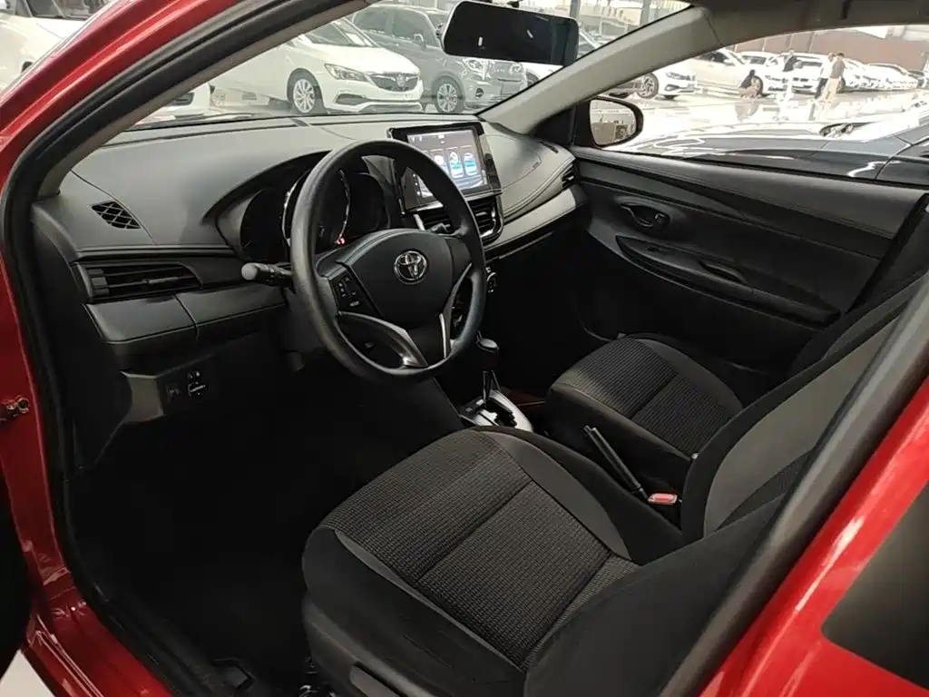 Toyota Vios FS — миниатюра 16