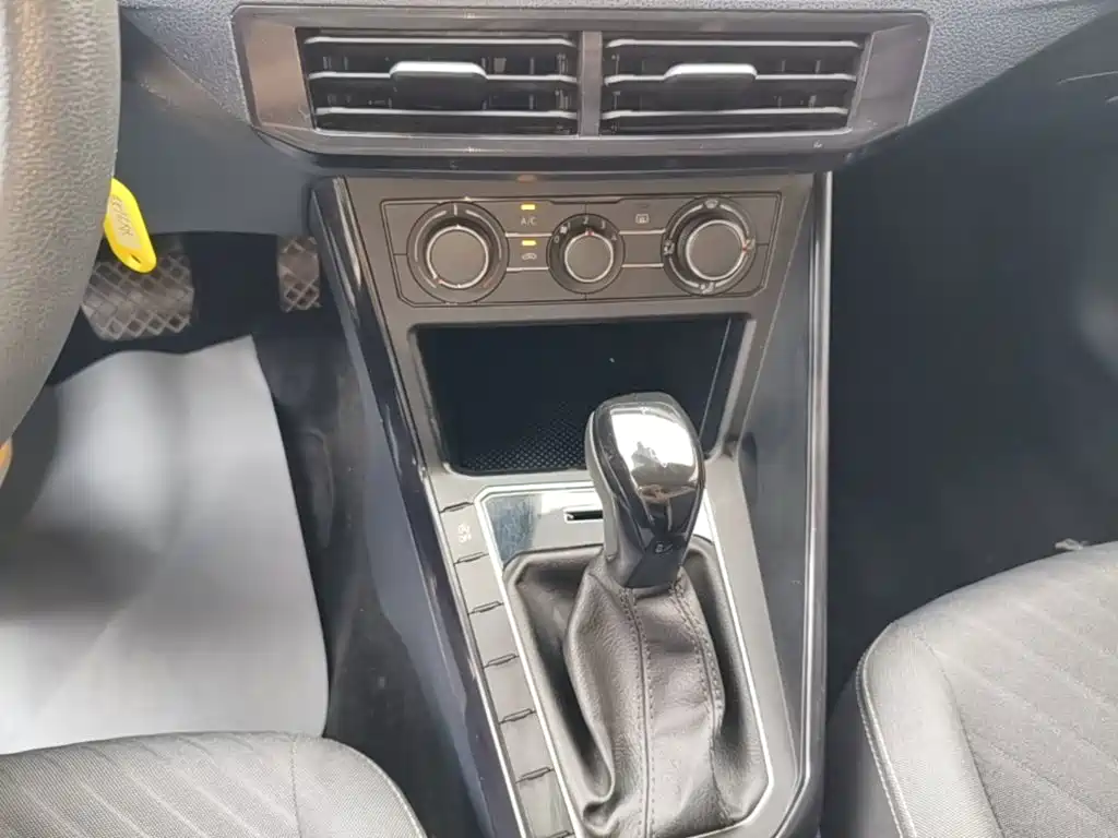 Volkswagen Lavida — миниатюра 14