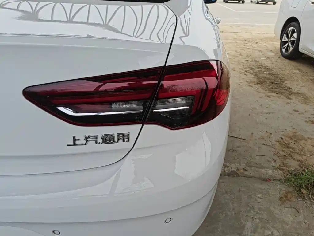 Buick Regal — миниатюра 8
