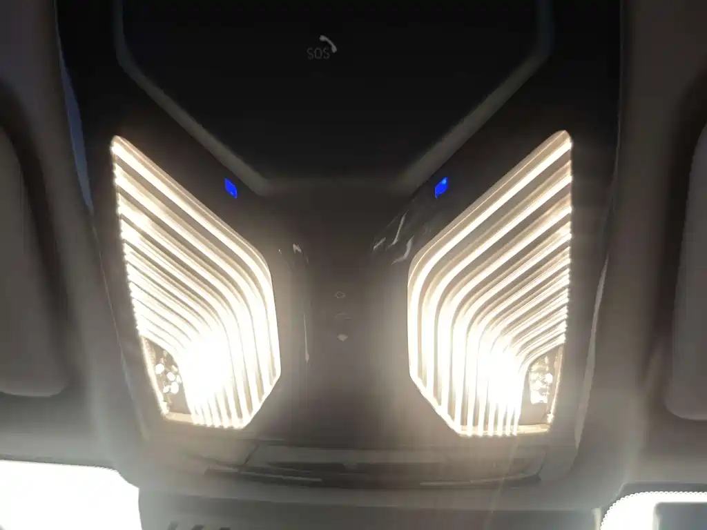 BMW X3 — миниатюра 10