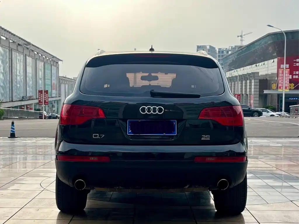 Audi Q7 — миниатюра 8