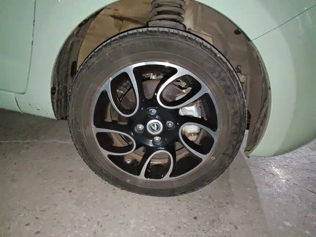Changan Benben E-Star — миниатюра 8