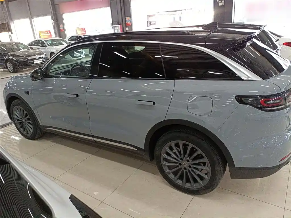 ZERO-RUNNING CAR ZERO RUN C11