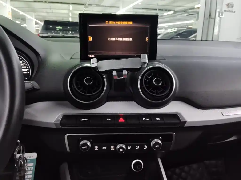 Audi Q2L — миниатюра 13