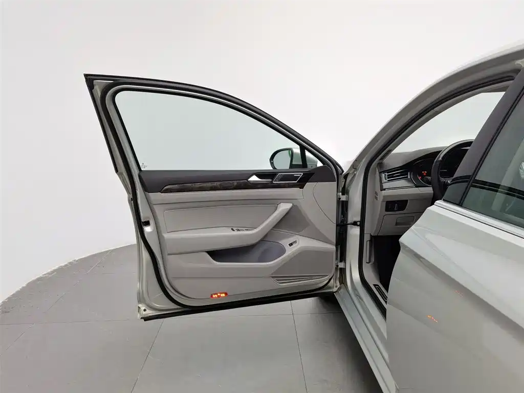 Volkswagen Magotan 2017 380TSI DSG Luxury