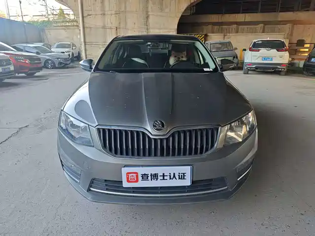 SKODA OCTAVIA 2017