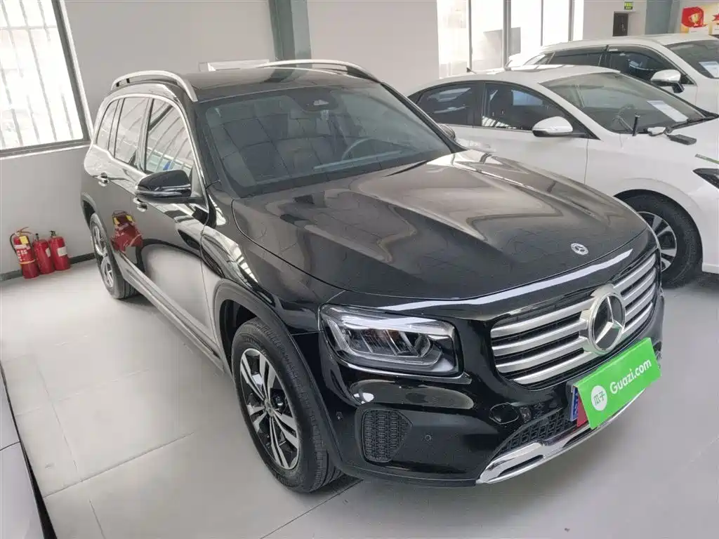 MERCEDES-BENZ  GLB