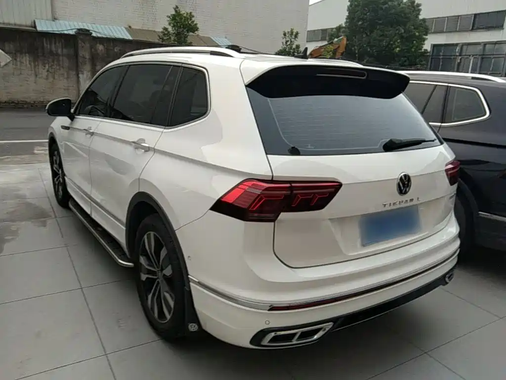 Volkswagen Tiguan L — миниатюра 5