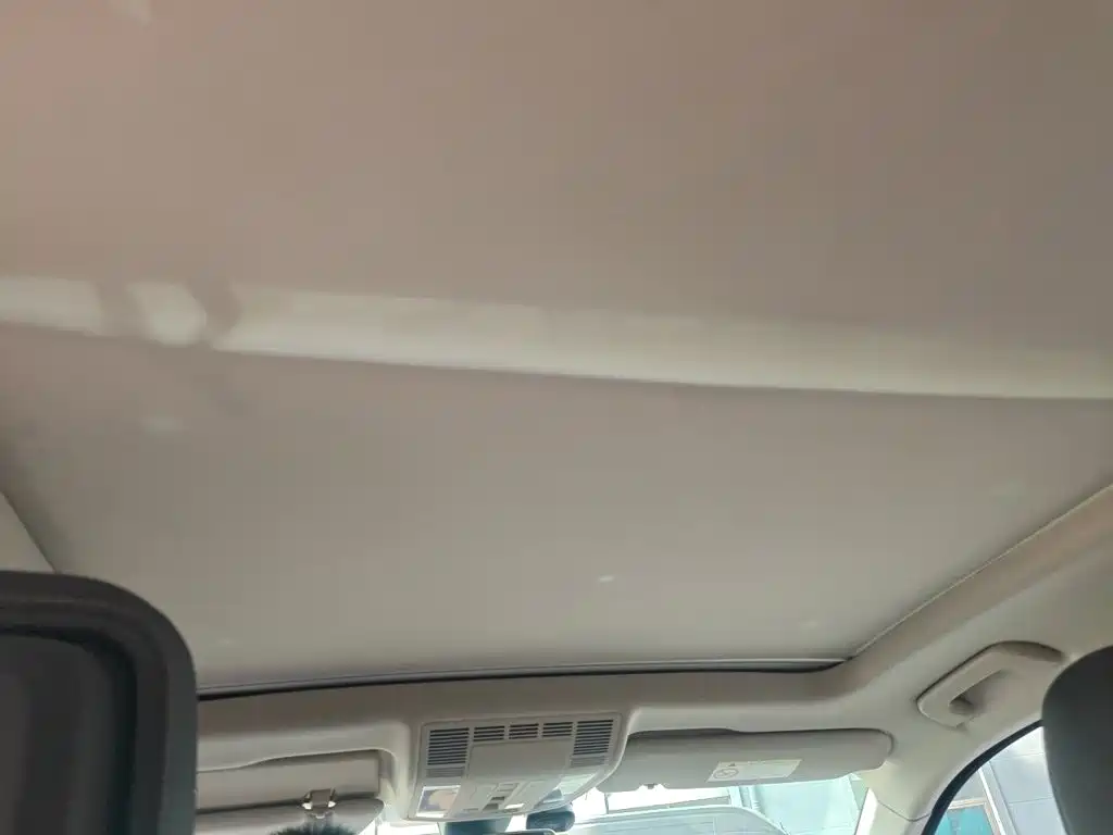 Volkswagen Touareg — миниатюра 20
