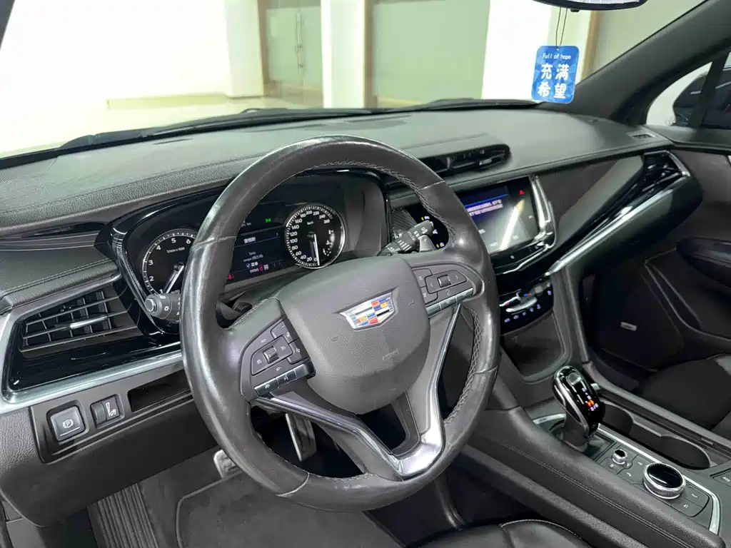 Cadillac XT6 — миниатюра 8