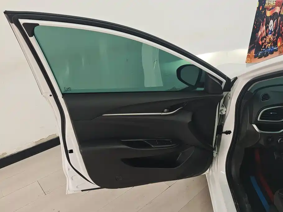 Buick Excelle — миниатюра 7