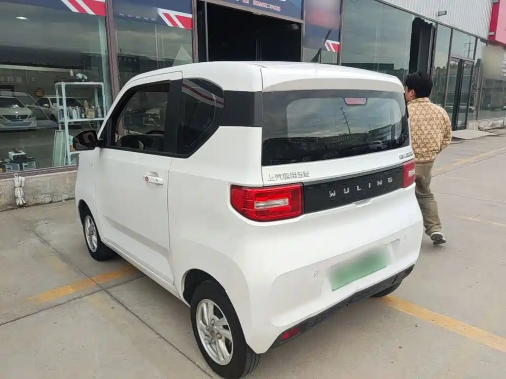 Wuling MINIEV — миниатюра 5