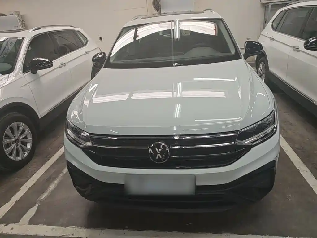 Volkswagen Tiguan L — миниатюра 3