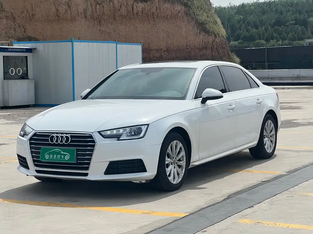 Купить Audi A4L