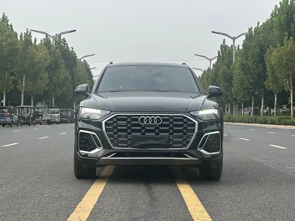 Audi Q5L — миниатюра 2