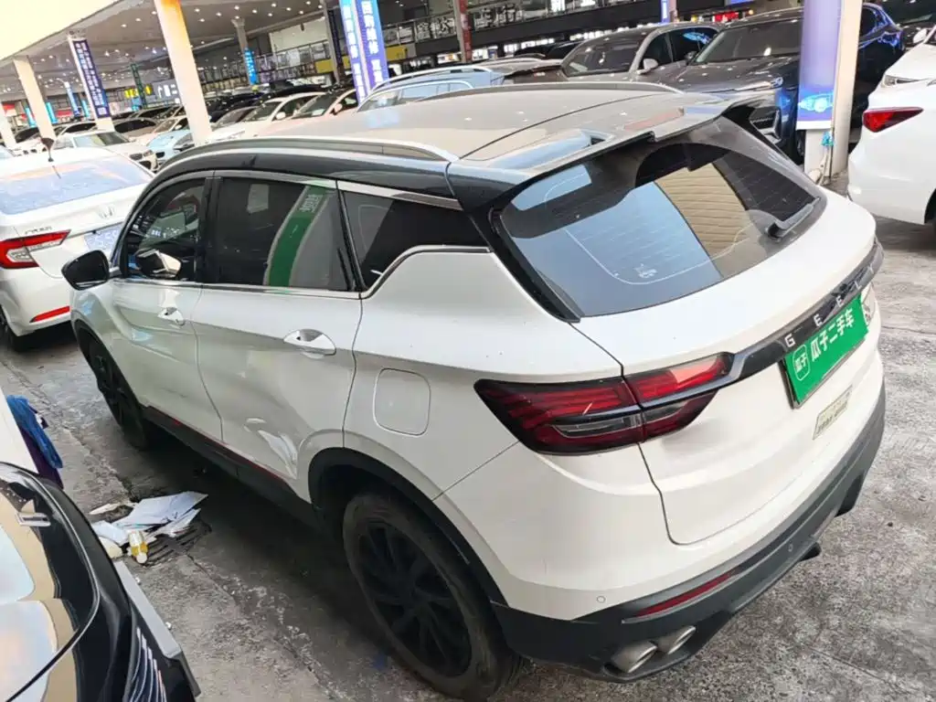 Geely Binyue — миниатюра 5
