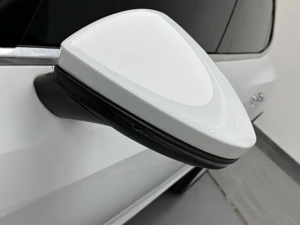 Audi A7L — миниатюра 23