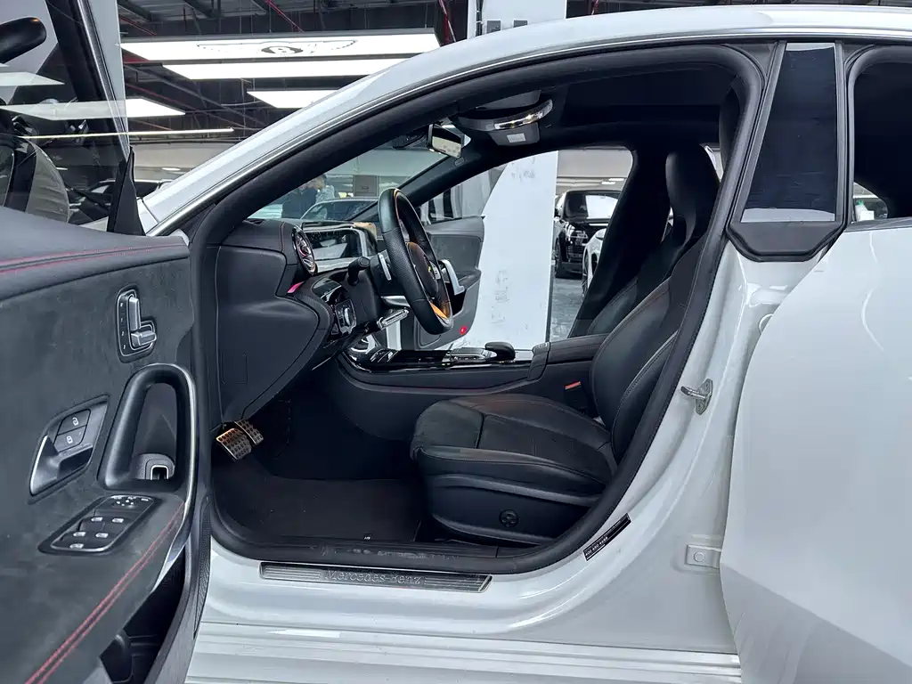 Mercedes-Benz CLA (Import) — миниатюра 4
