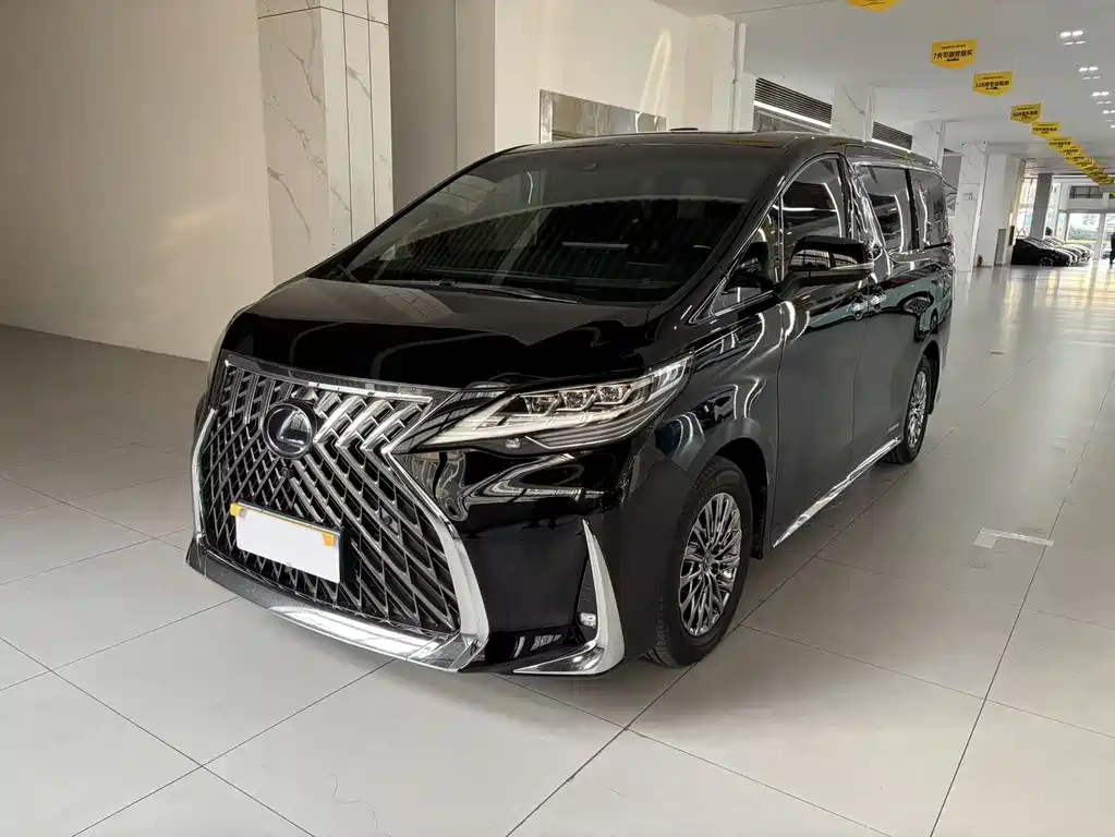 Lexus LM 2022
